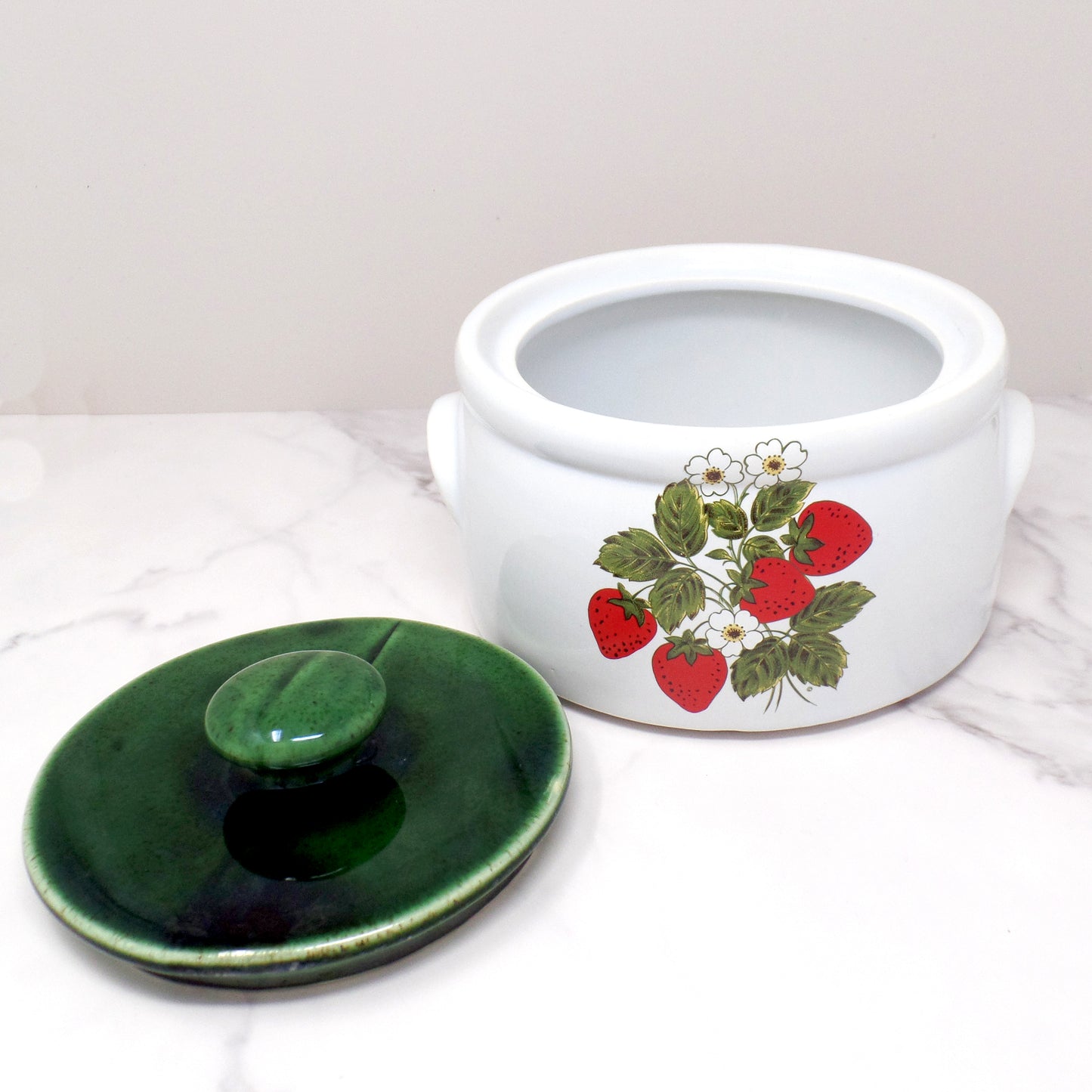 Vintage McCoy Strawberry Country Ceramic Bean Pot (#1421) (1980s)