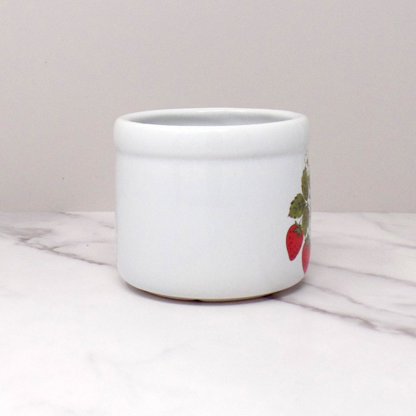 Vintage McCoy Strawberry Country Ceramic Small Crock (657) (1980s)