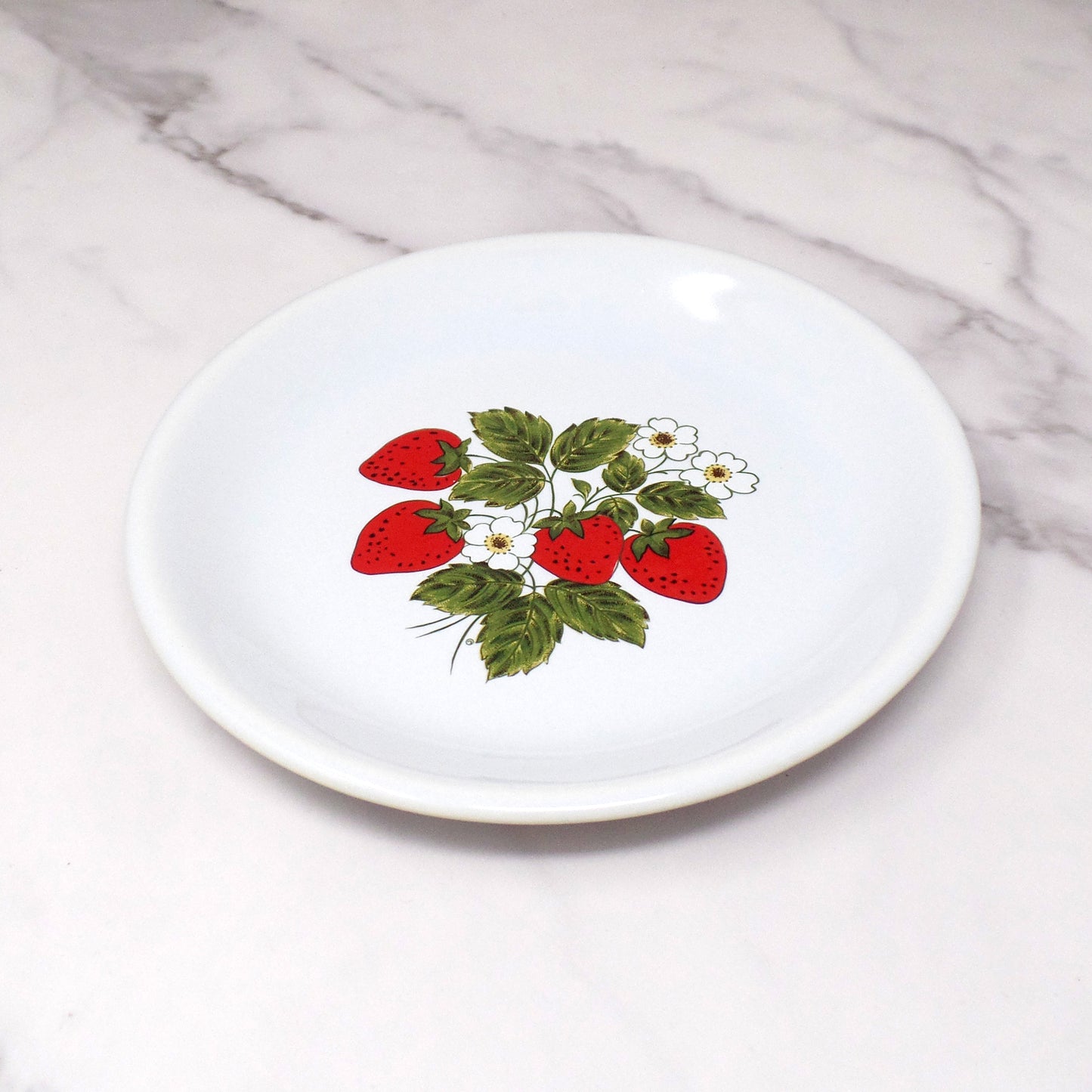 Vintage McCoy Strawberry Country Ceramic Small Dessert / Bread Plate, 7 1/2" (1980s)
