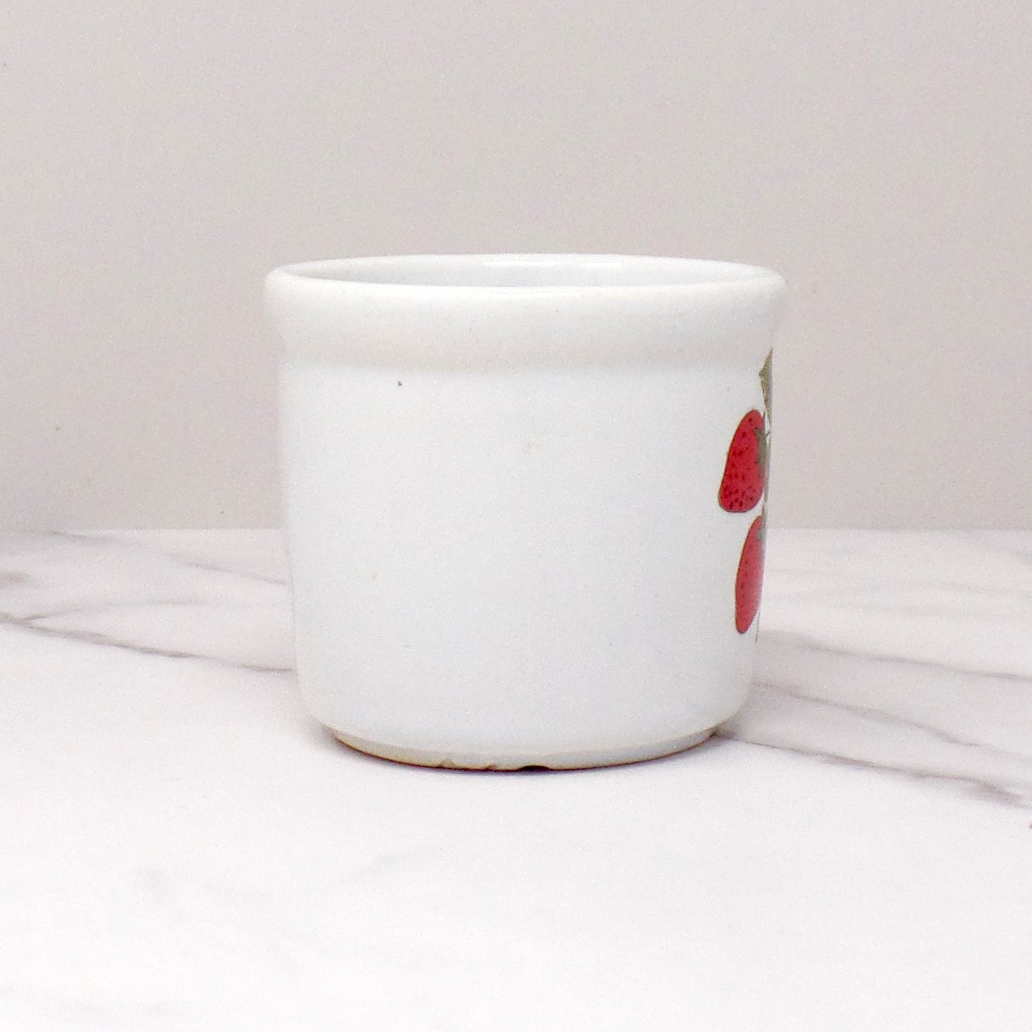 Vintage McCoy Strawberry Country Ceramic Small Mug (286), 7 oz (1980s)