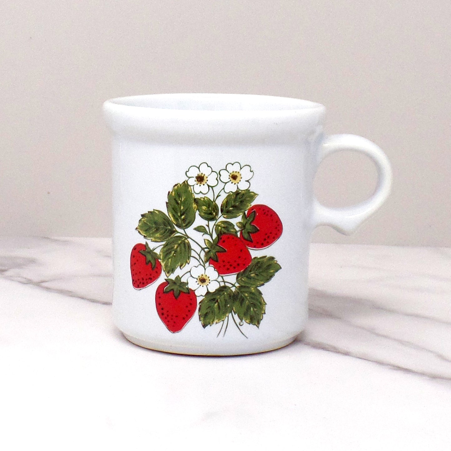 Vintage McCoy Strawberry Country Ceramic Mug (1412), 8 oz (1980s)