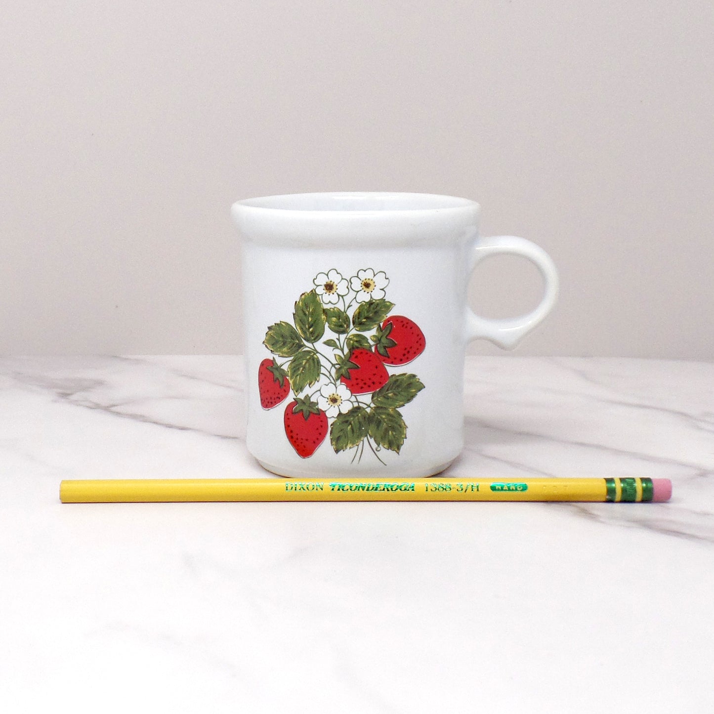 Vintage McCoy Strawberry Country Ceramic Mug (1412), 8 oz (1980s)