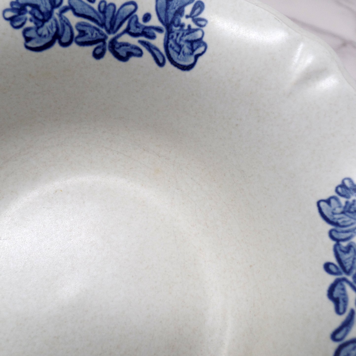 Vintage Ceramic Pfaltzgraff Yorktowne Small Scalloped Edge Serving Bowl (1980s)