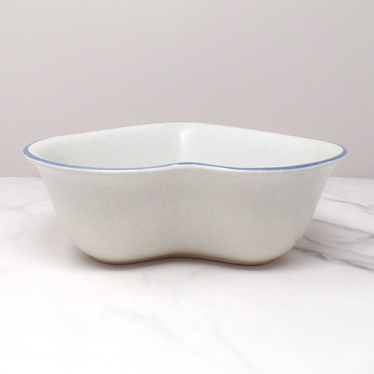 Vintage Ceramic Pfaltzgraff Yorktowne 8" Heart Bowl (1980s-90s)