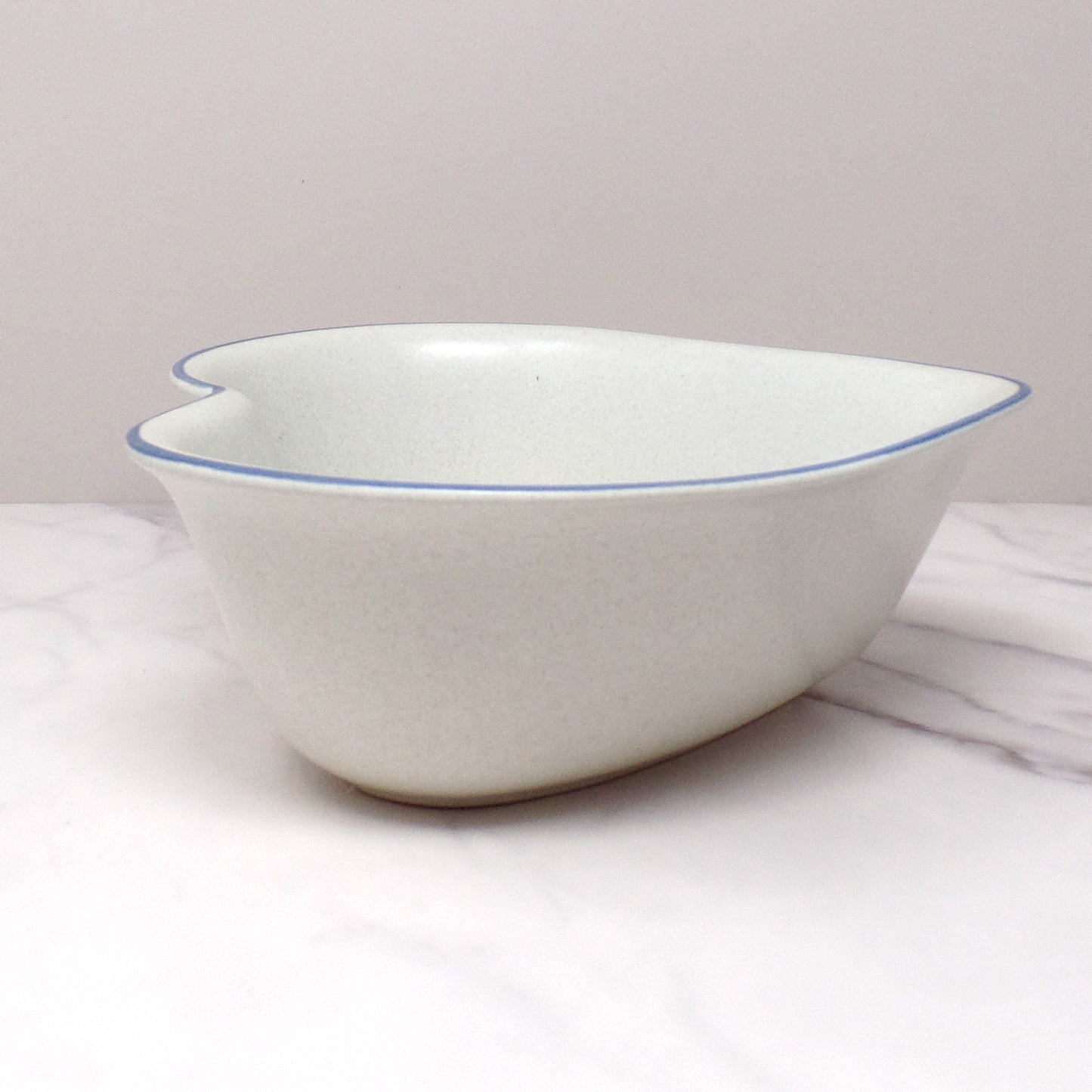 Vintage Ceramic Pfaltzgraff Yorktowne 8" Heart Bowl (1980s-90s)