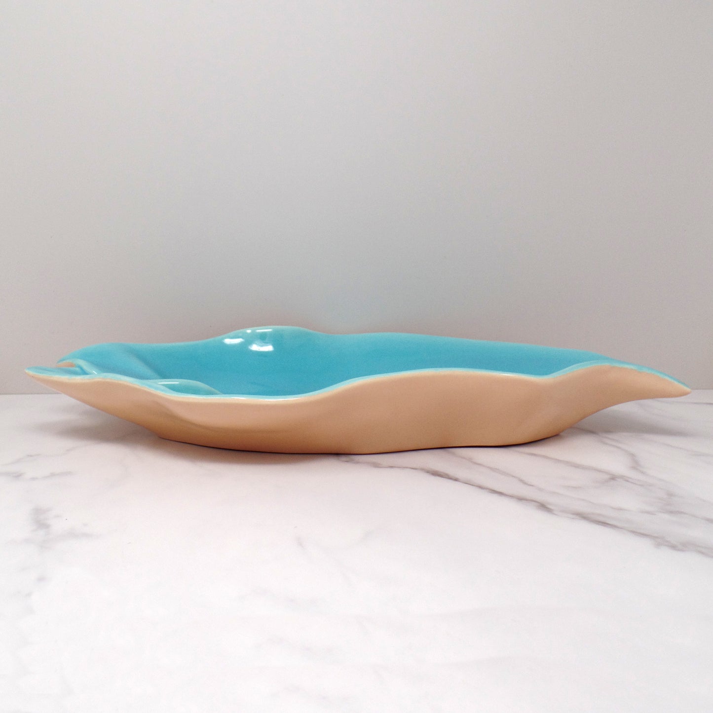 Vintage Catalina Pottery Ceramic Leaf Dish, Turquoise and Mauve (Gladding, McBean period 1937-1942)