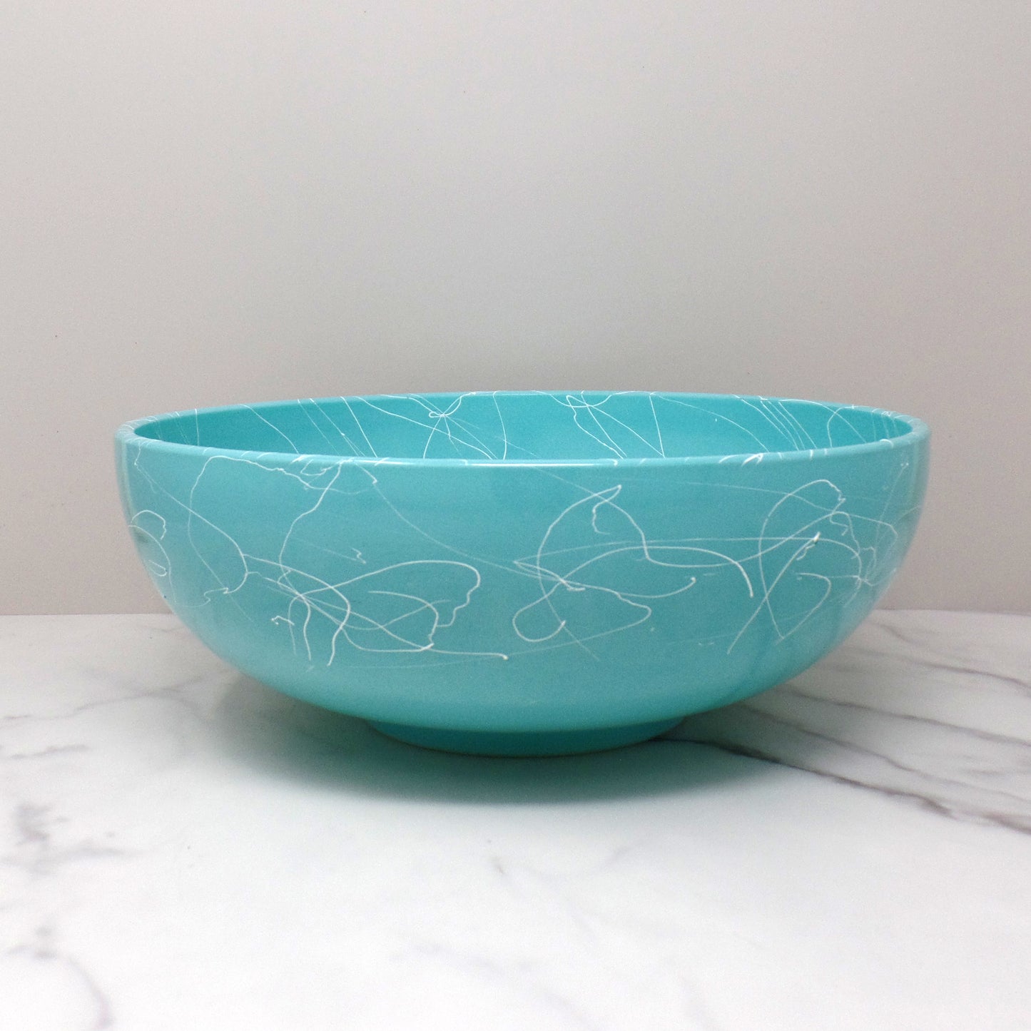 Vintage Hazel Atlas Glass Serving or Mixing Bowl, Turquoise with White “Spaghetti” Drizzle (1950s)