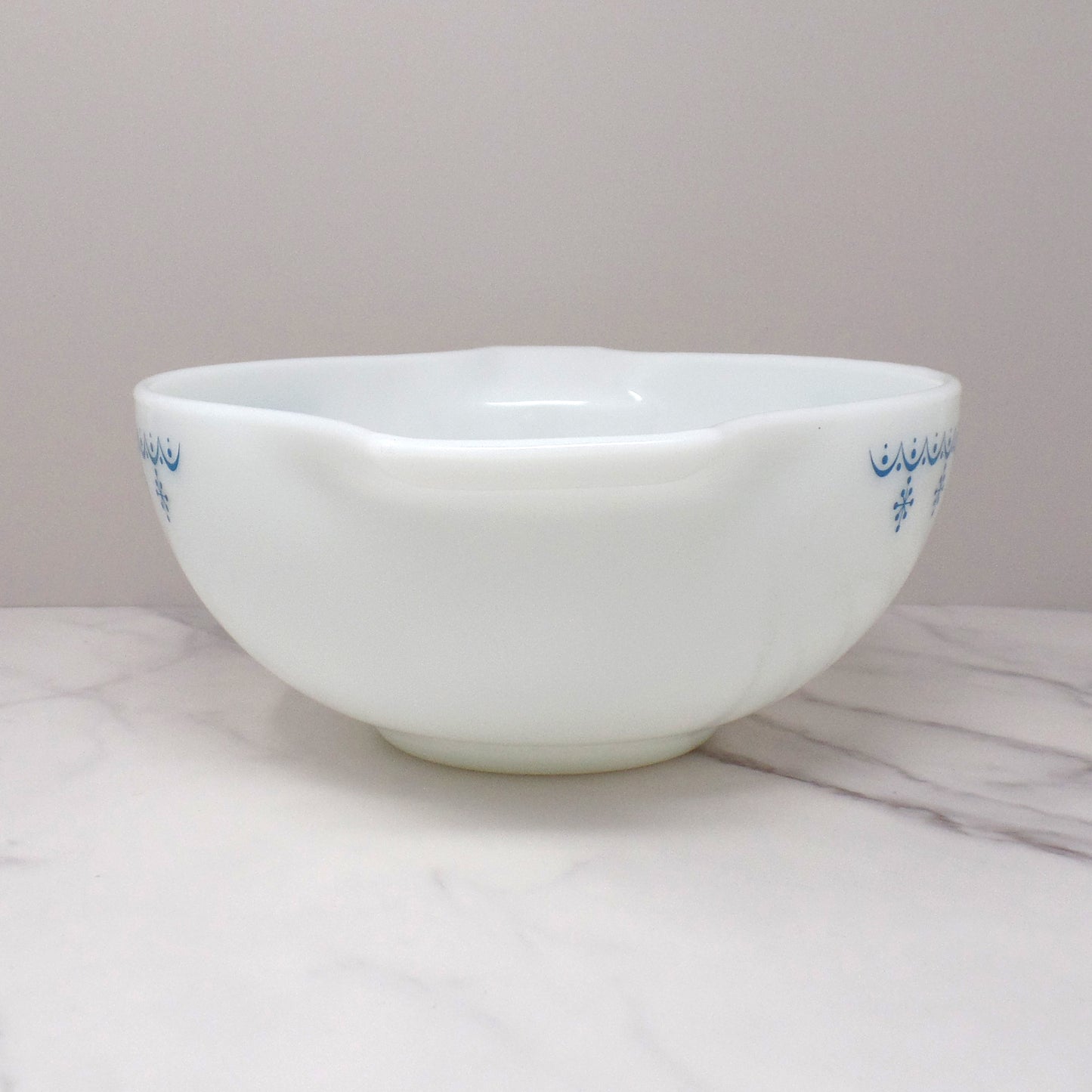 Vintage Pyrex Full Set of Four Cinderella Nesting Mixing Bowls, Snowflake Blue (441, 442, 443, 444) (1950s-1960s)