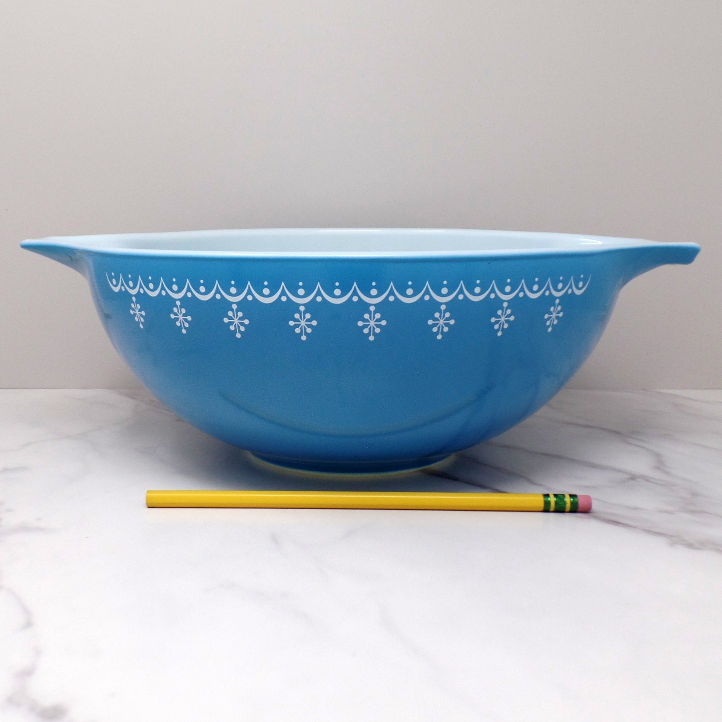 Vintage Pyrex Full Set of Four Cinderella Nesting Mixing Bowls, Snowflake Blue (441, 442, 443, 444) (1950s-1960s)