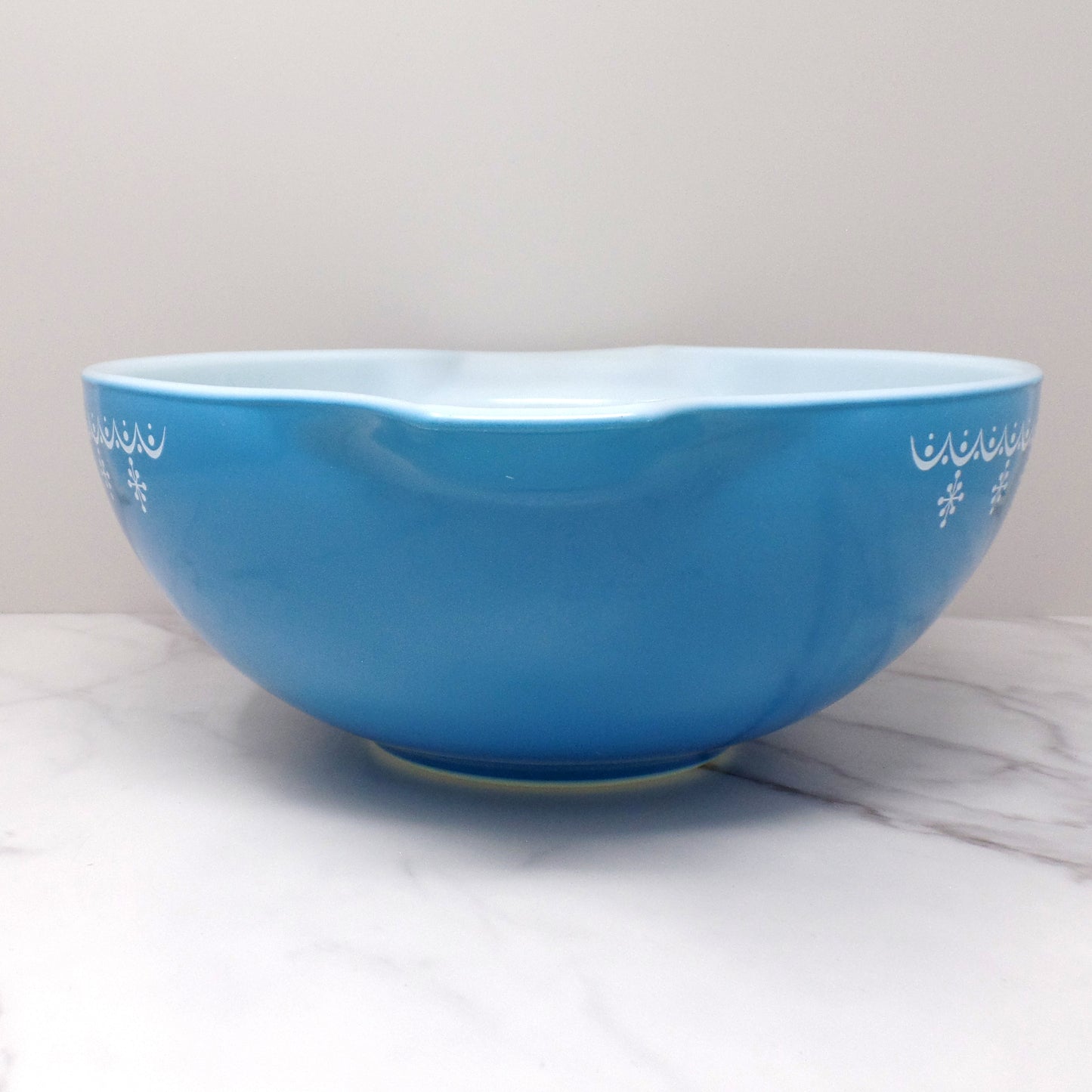 Vintage Pyrex Full Set of Four Cinderella Nesting Mixing Bowls, Snowflake Blue (441, 442, 443, 444) (1950s-1960s)