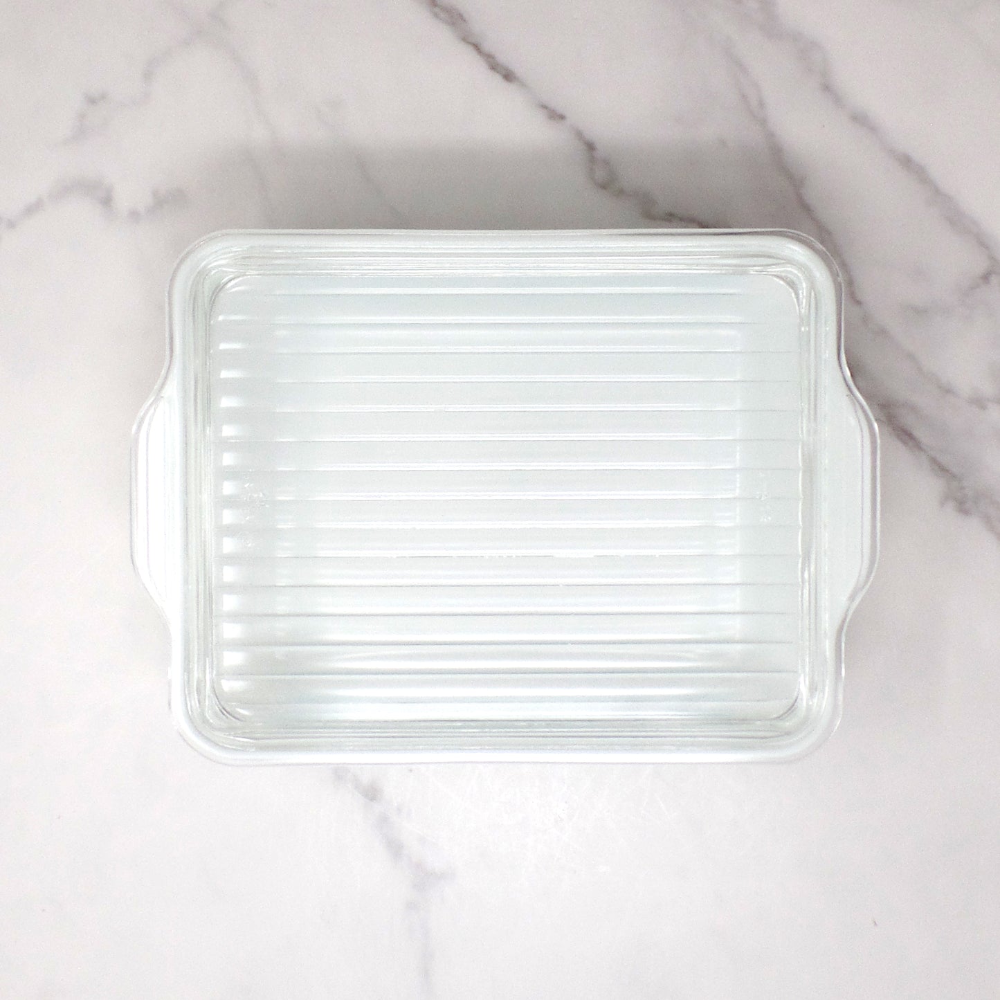 Vintage Pyrex 1 1/2 Qt Refrigerator Dish (503) with Lid, Butterprint (1957-68)