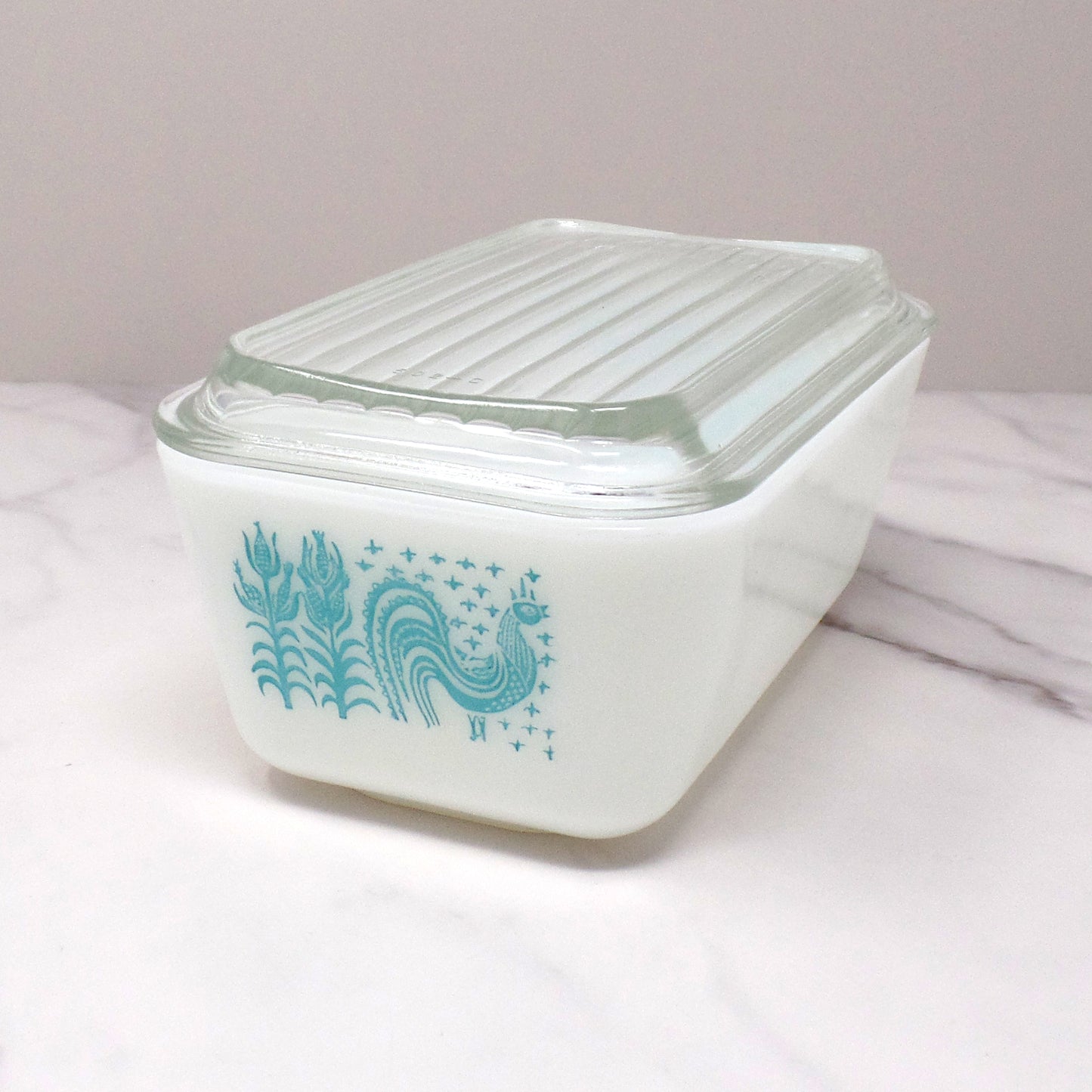 Vintage Pyrex 1 1/2 Pint Refrigerator Dish (502) with Lid, Butterprint (1957-68)