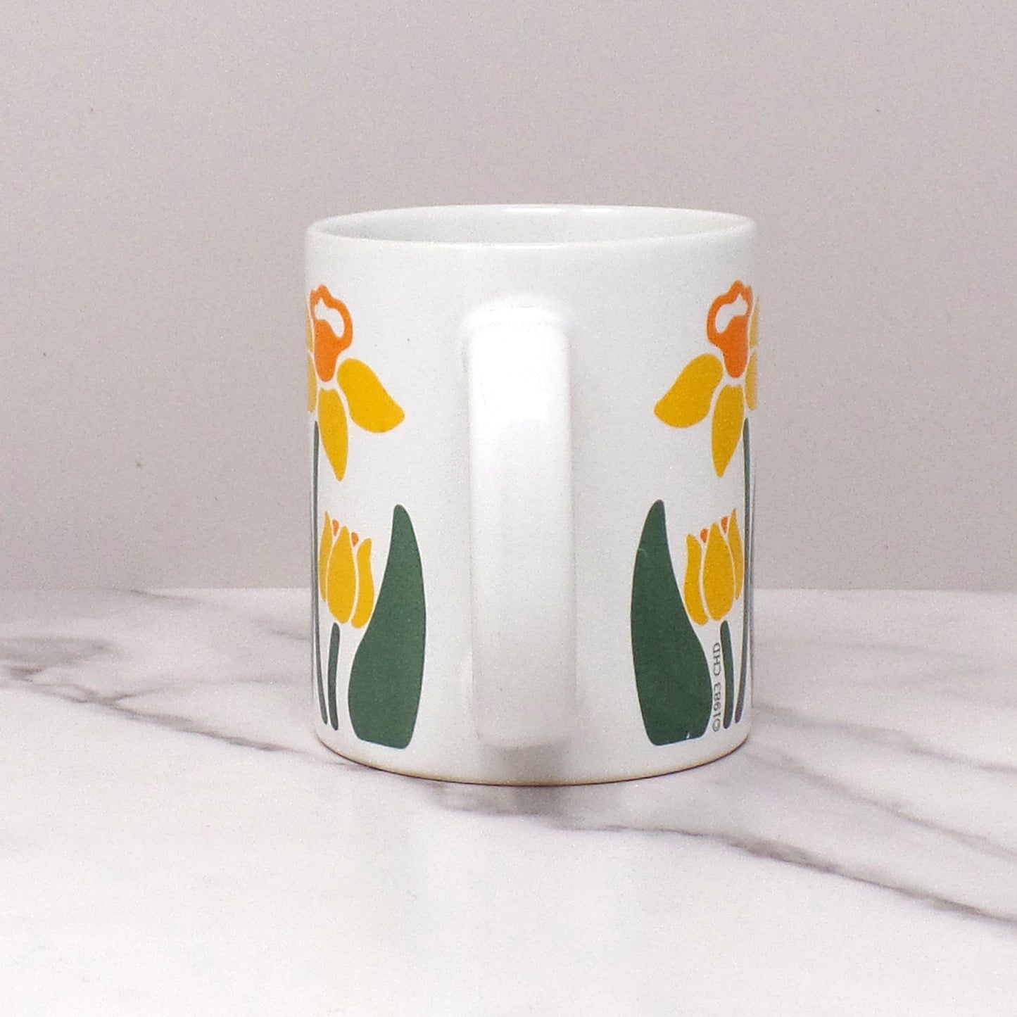 Vintage Nina Daffodil Mug, 12 oz (1983)