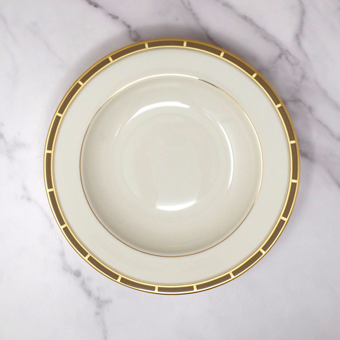 Vintage Lenox Bone China Desert Vista 9" Rimmed Soup / Pasta Bowl (2005-2008)