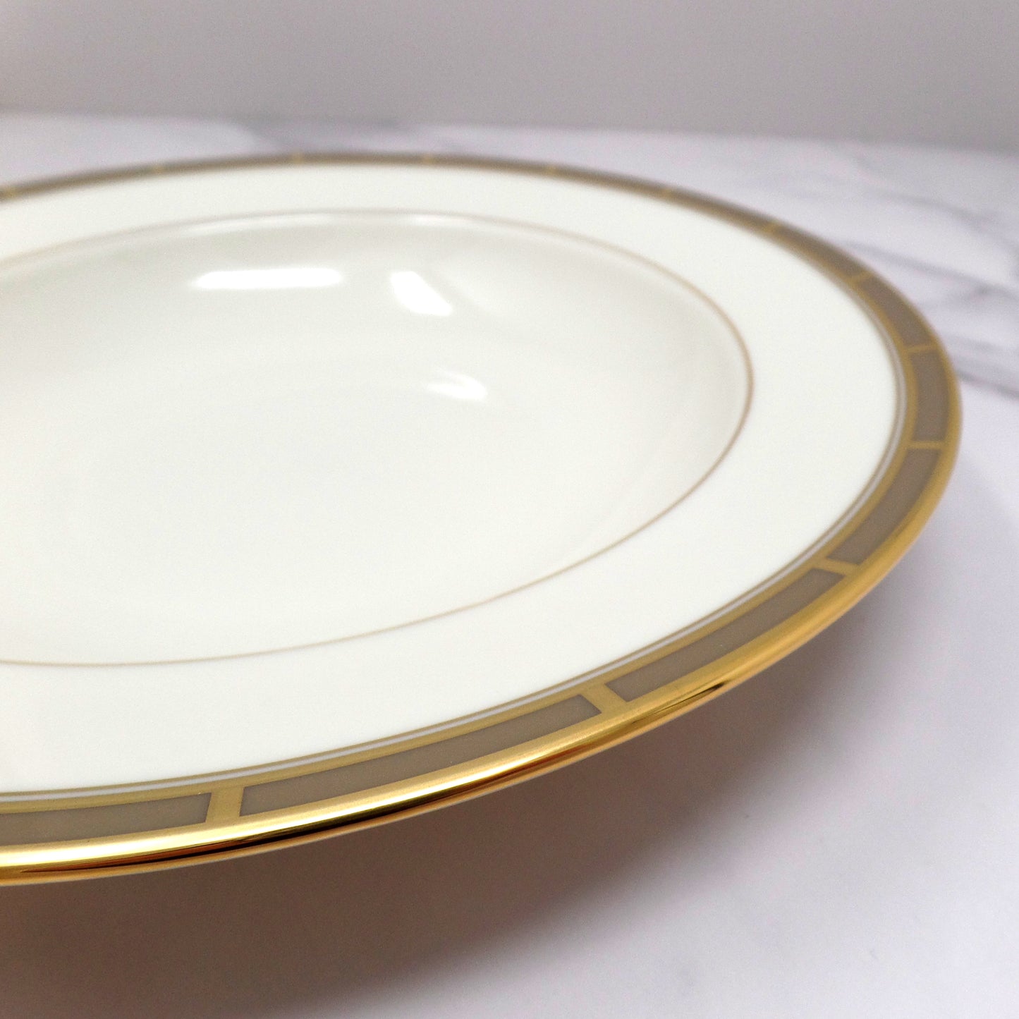 Vintage Lenox Bone China Desert Vista 9" Rimmed Soup / Pasta Bowl (2005-2008)