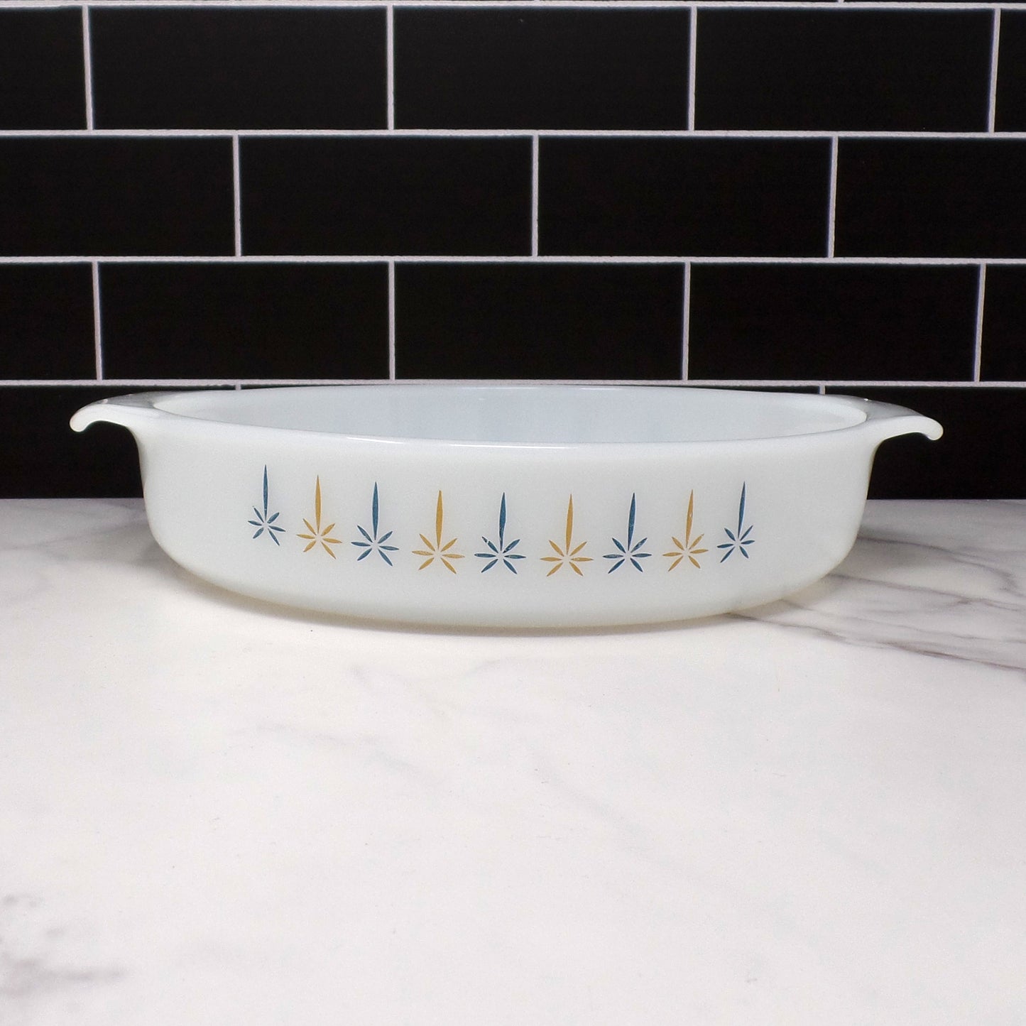 Vintage Fire King 9 Inch Round Casserole (429) - Candle Glow (1967-72)