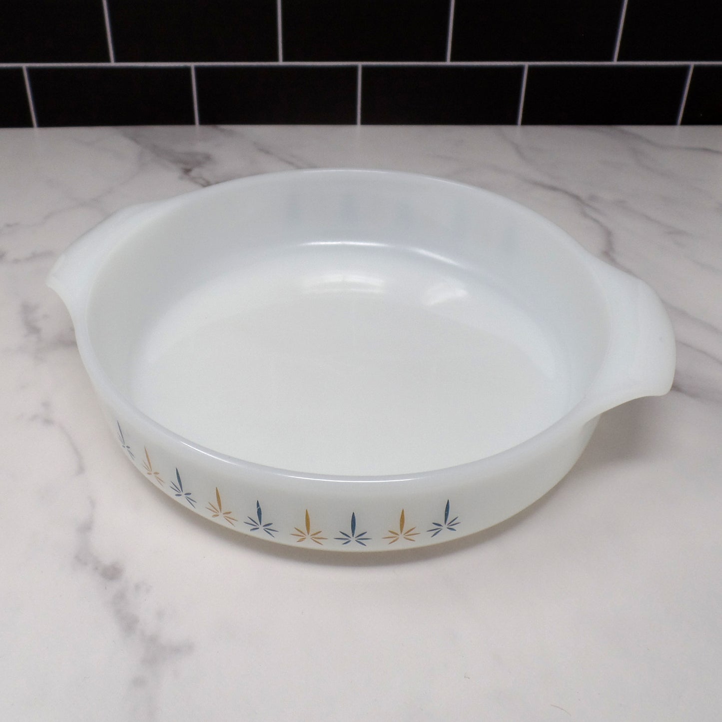 Vintage Fire King 9 Inch Round Casserole (429) - Candle Glow (1967-72)