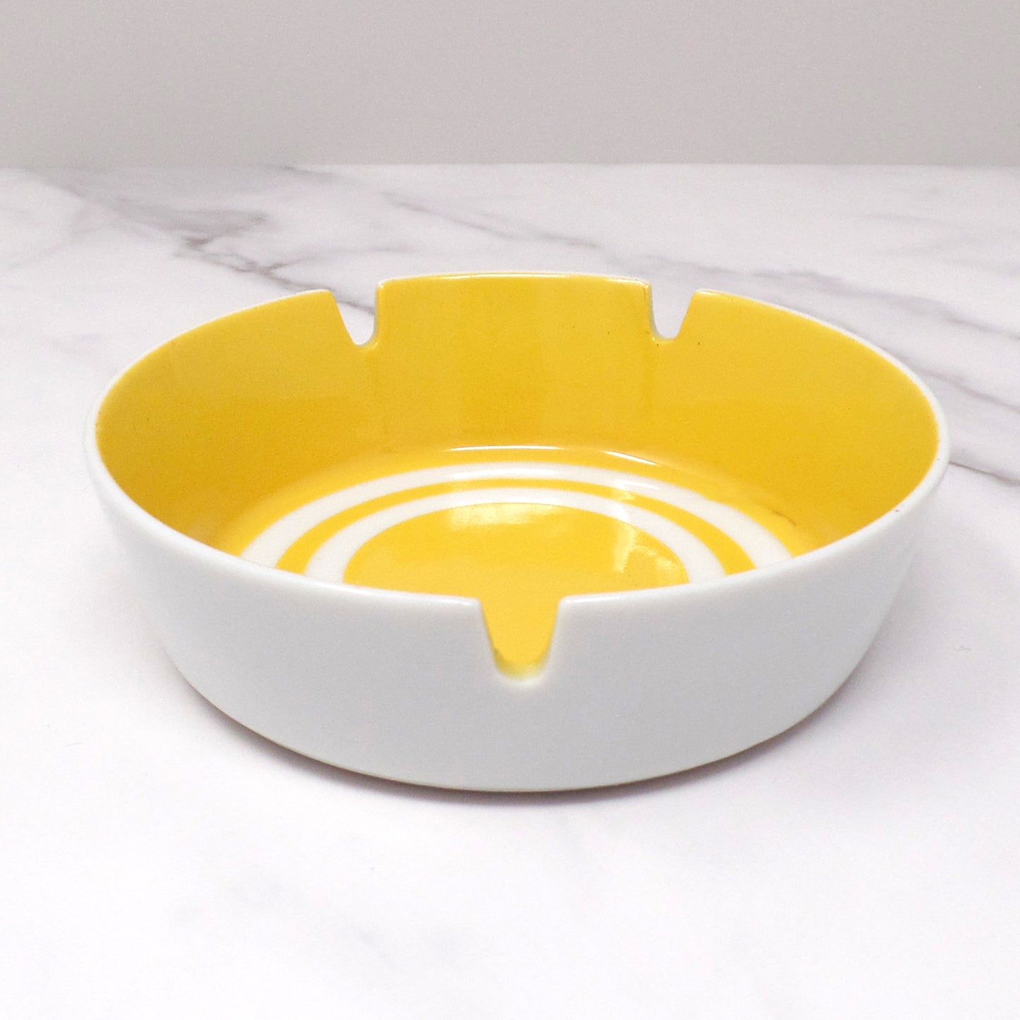 Vintage Ceramic Ashtray - Mod Yellow and White Concentric Circles (1960s)
