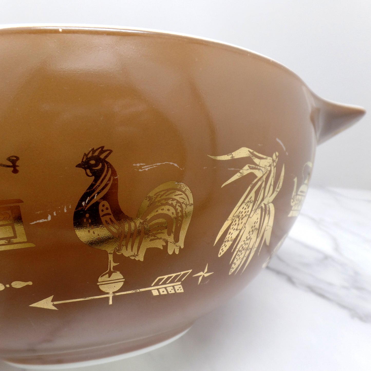 Vintage Pyrex 4 Qt (444) Cinderella Mixing Bowl - Early American (1962-71)