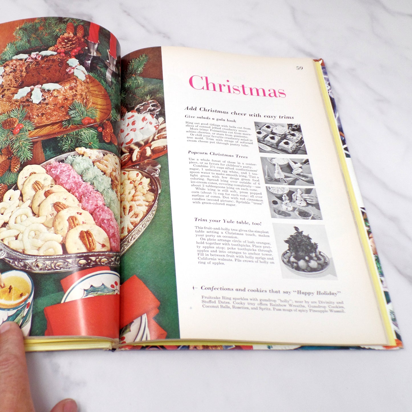 Vintage Cookbook - Better Homes & Gardens Holiday Cook Book (1970)