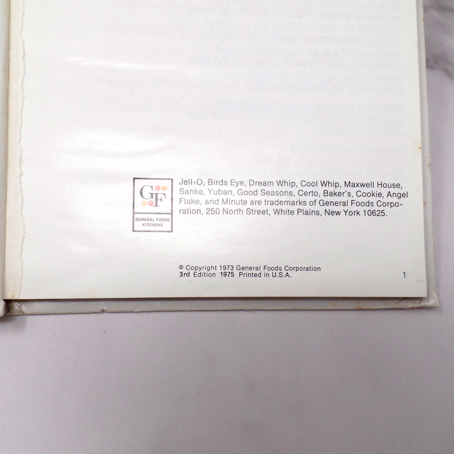 Vintage Cookbook - The New Joys of Jell-O Recipe Book (1975)
