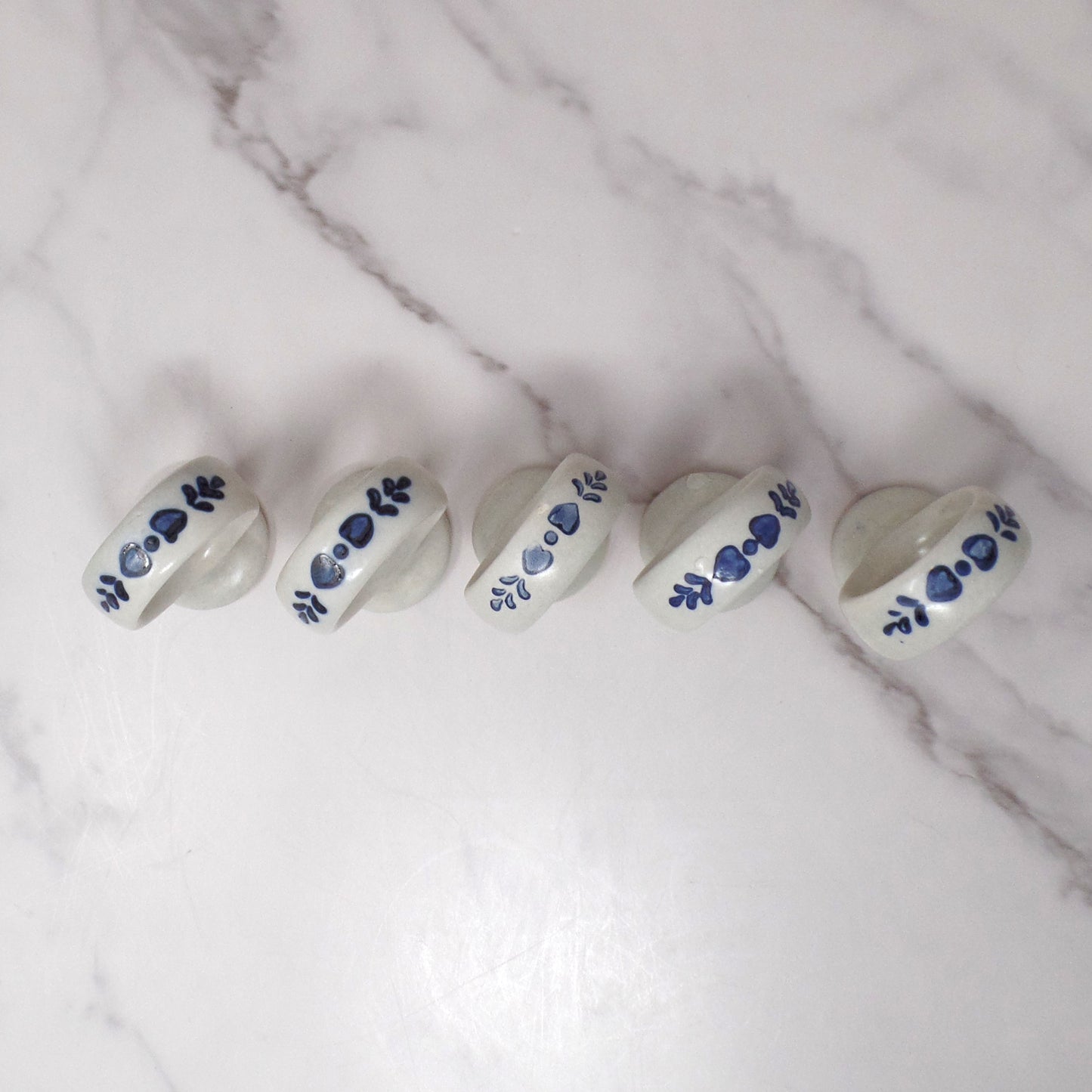 Vintage Ceramic Pfaltzgraff Yorktowne Napkin Rings, set of 5 (1980s-90s)