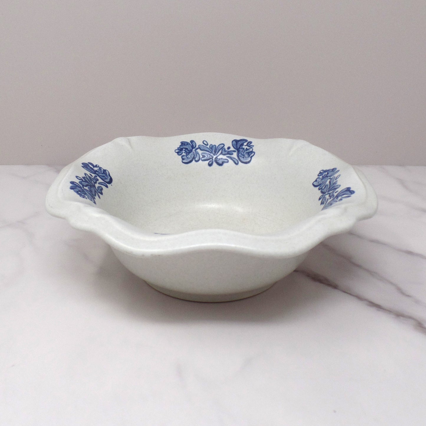 Vintage Ceramic Pfaltzgraff Yorktowne Small Scalloped Edge Serving Bowl (1980s)