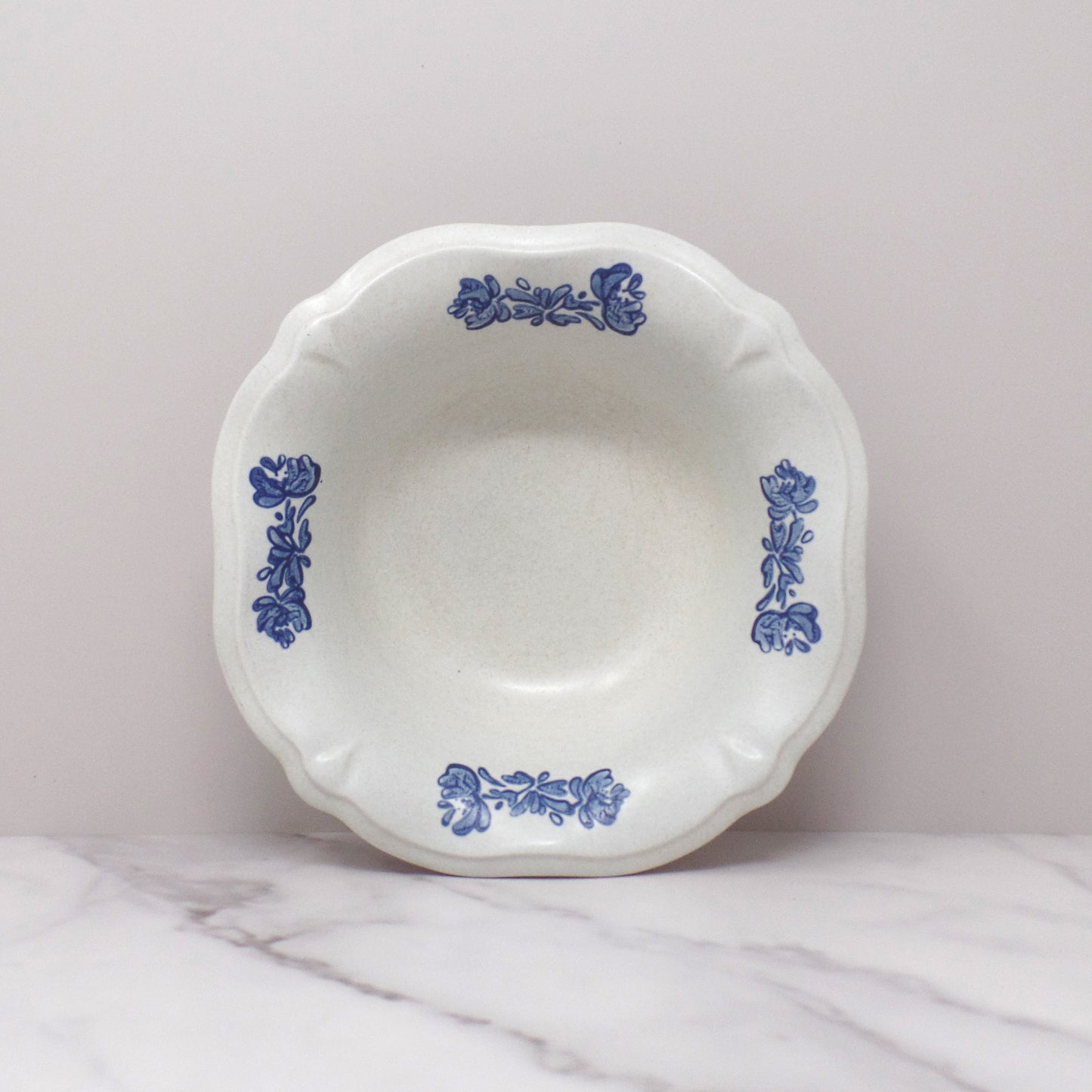 Vintage Ceramic Pfaltzgraff Yorktowne Small Scalloped Edge Serving Bowl (1980s)