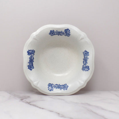 Vintage Ceramic Pfaltzgraff Yorktowne Small Scalloped Edge Serving Bowl (1980s)