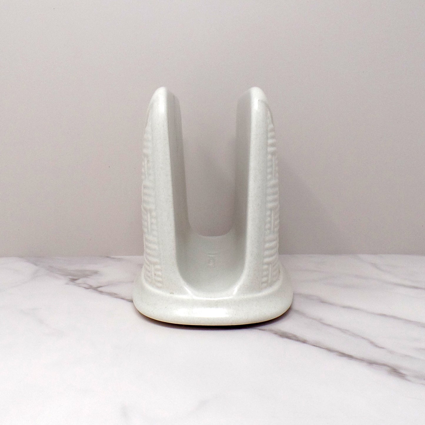 Vintage Ceramic Pfaltzgraff Yorktowne Basketweave Napkin Holder (1980s-90s)