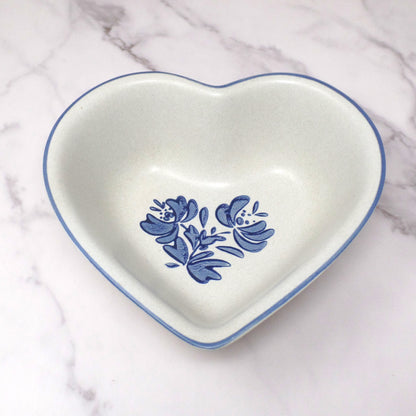 Vintage Ceramic Pfaltzgraff Yorktowne 8" Heart Bowl (1980s-90s)