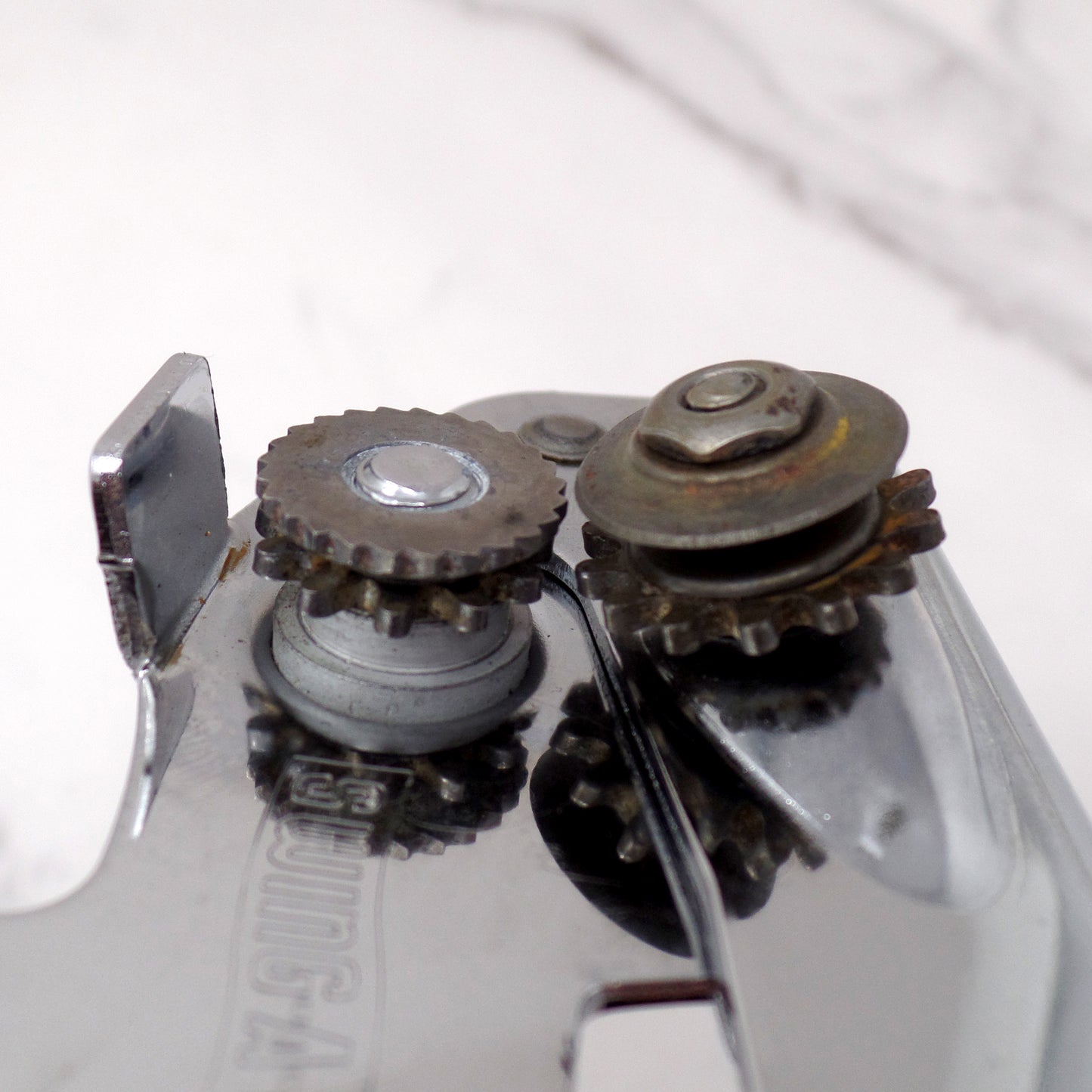 Vintage Swing-A-Way #407 Manual Can Opener with Brown Handles