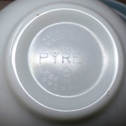 Vintage Pyrex Full Set of Four Cinderella Nesting Mixing Bowls, Snowflake Blue (441, 442, 443, 444) (1950s-1960s)