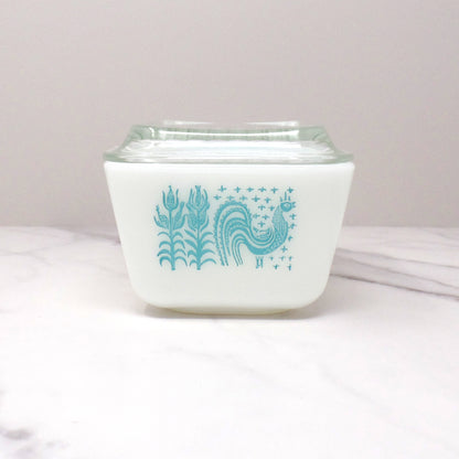 Vintage Pyrex 1 1/2 Pint Refrigerator Dish (502) with Lid, Butterprint (1957-68)