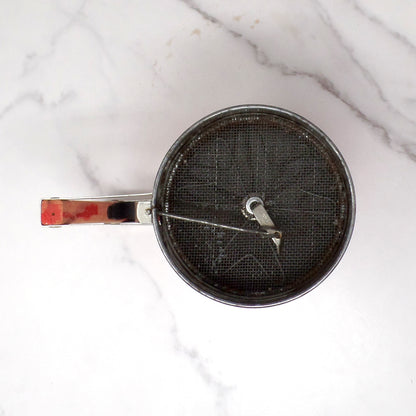 Vintage Androck Hand-i-Sift Sifter with Red Wooden Handle, Floral Pattern (1950s)