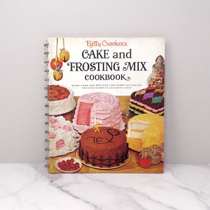 Vintage Betty Crocker's Cake and Frosting Mix Cookbook, 1st Ed - 1st Printing (1966)