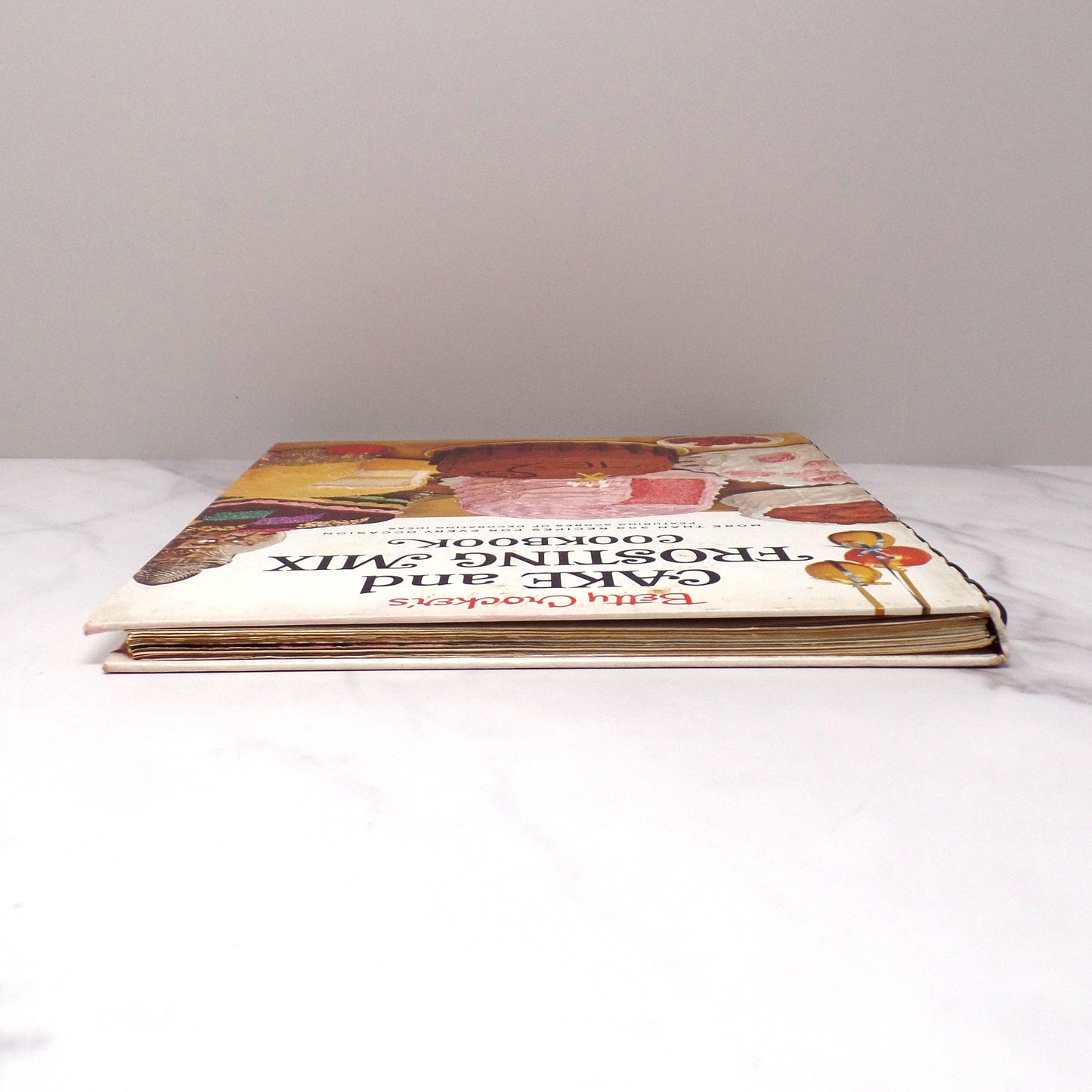 Vintage Betty Crocker's Cake and Frosting Mix Cookbook, 1st Ed - 1st Printing (1966)