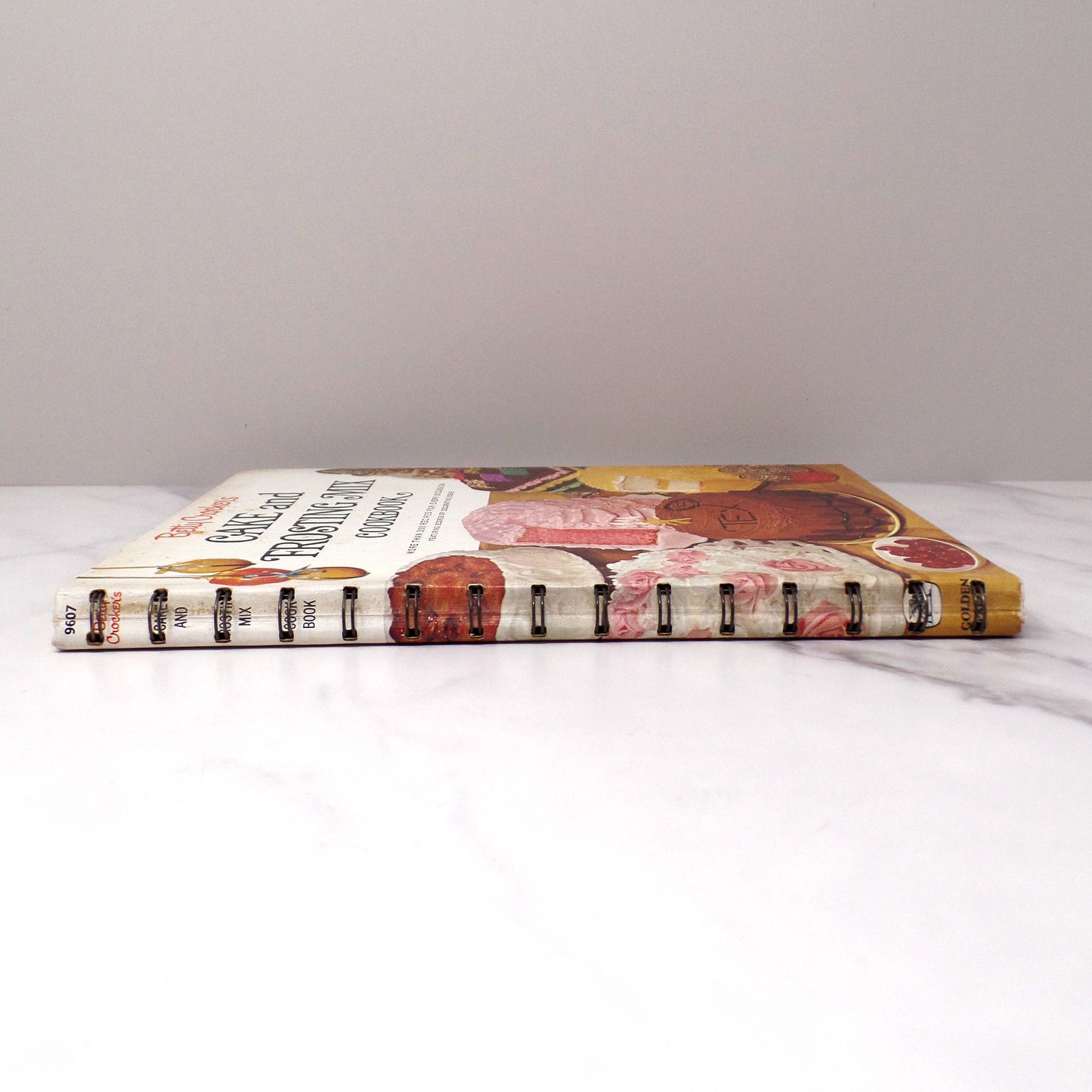 Vintage Betty Crocker's Cake and Frosting Mix Cookbook, 1st Ed - 1st Printing (1966)