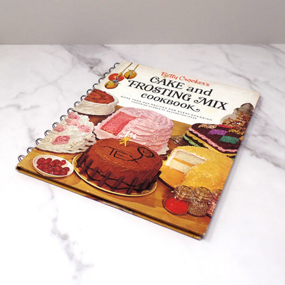 Vintage Betty Crocker's Cake and Frosting Mix Cookbook, 1st Ed - 1st Printing (1966)
