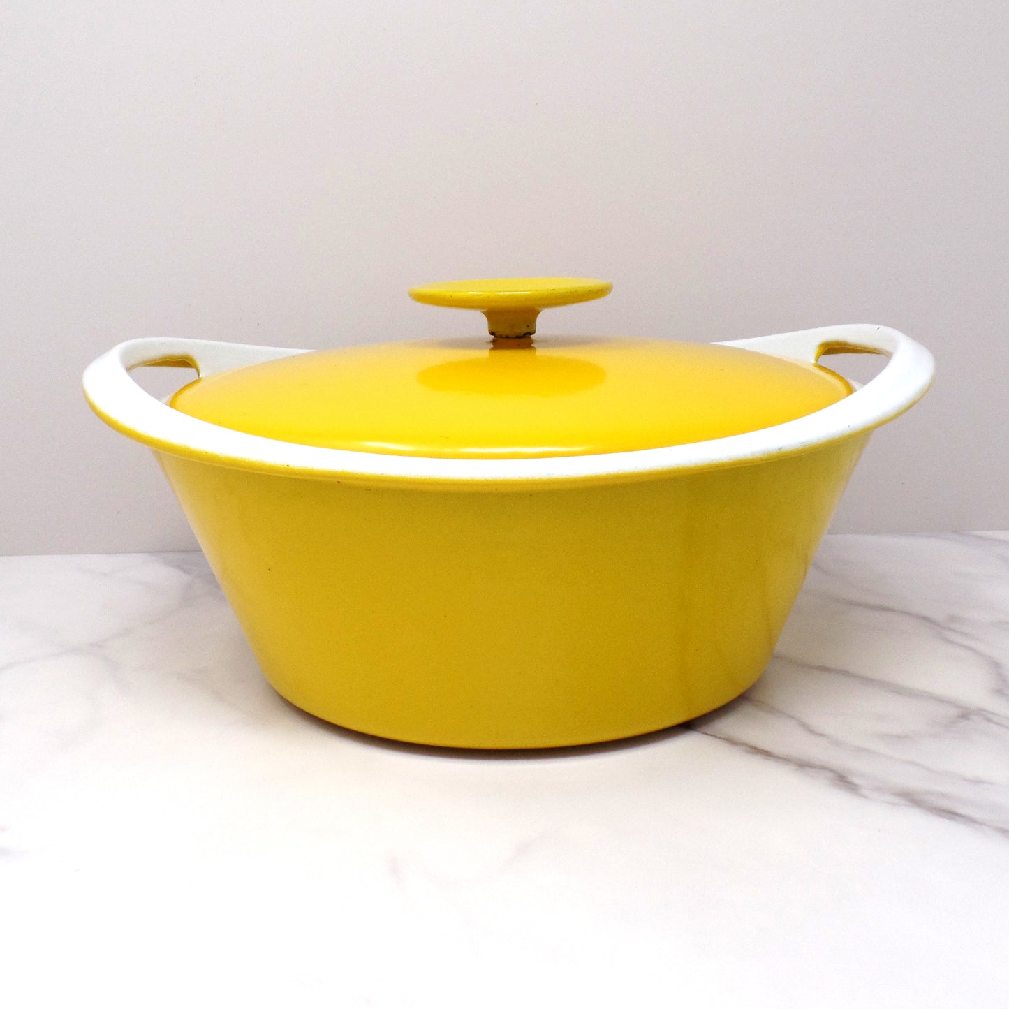 Vintage NACCO Denmark Enameled Cast Iron Dutch Oven with Rack and Lid, Yellow & White (1960s)