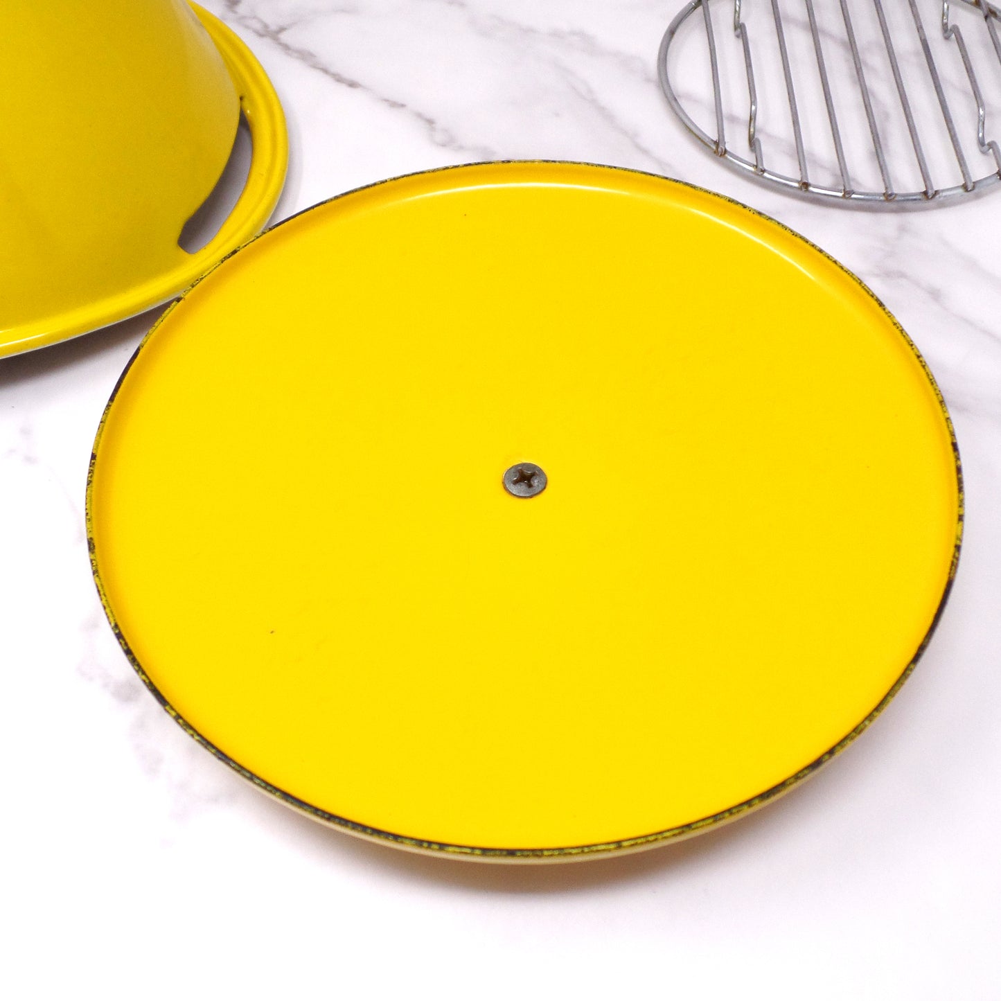 Vintage NACCO Denmark Enameled Cast Iron Dutch Oven with Rack and Lid, Yellow & White (1960s)