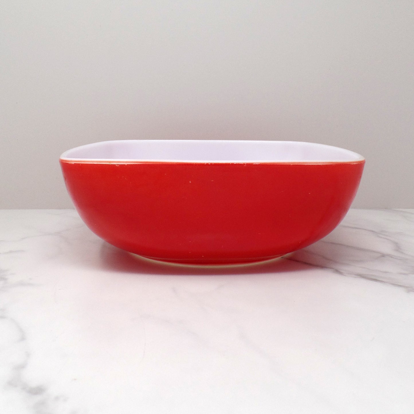 Vintage Pyrex 525B-035, 2 1/2 Qt Square Hostess Bowl, Red (1949-59)