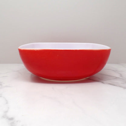 Vintage Pyrex 525B-035, 2 1/2 Qt Square Hostess Bowl, Red (1949-59)