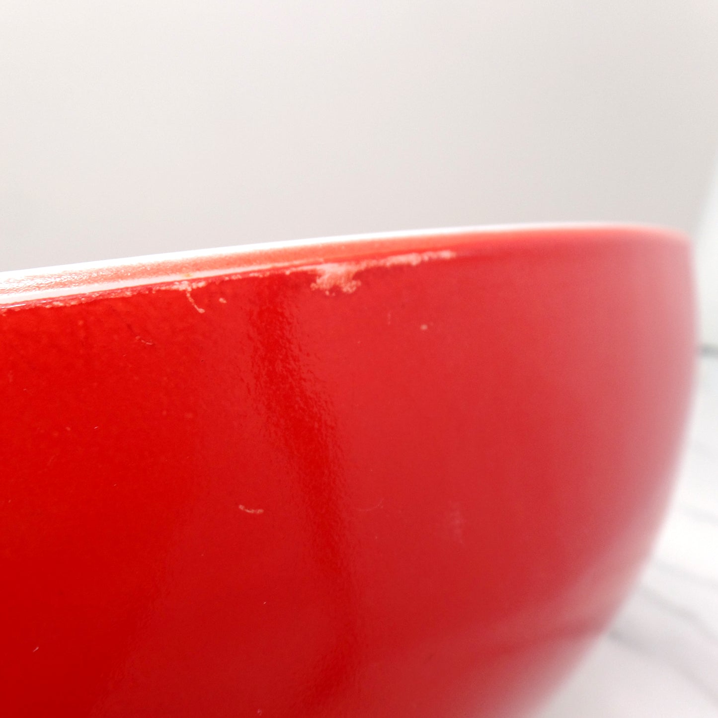 Vintage Pyrex 525B-035, 2 1/2 Qt Square Hostess Bowl, Red (1949-59)