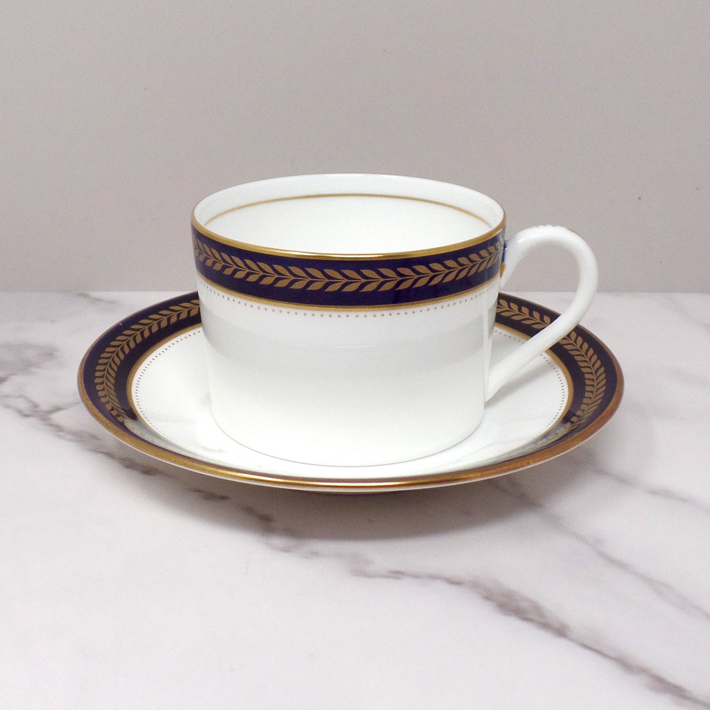 Vintage Coalport Bone China Blue Wheat 6 piece Place Setting (1972-93)