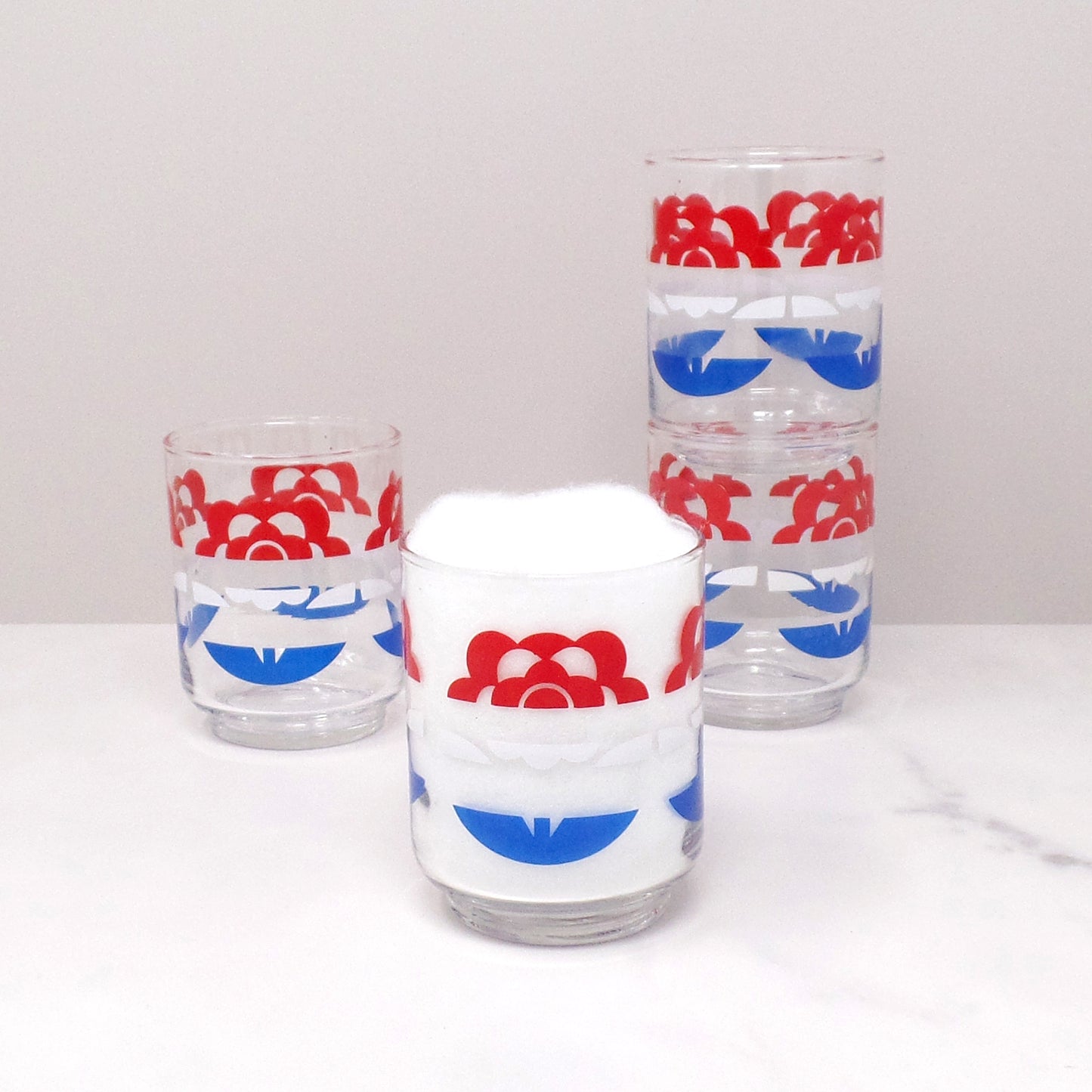 Vintage Libbey Red White & Blue Flower 6 oz Juice Glasses - set of 4 (1970s)