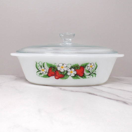 Vintage Glasbake 1 Qt Glass Oval Casserole (J235) with Lid, Strawberries (1960s)