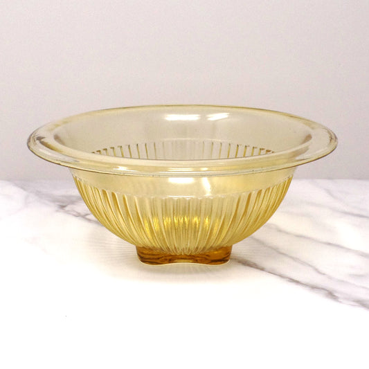 Vintage Federal Glass 1 Qt Ribbed Mixing Bowl with Rolled Rim - Amber (1940s)