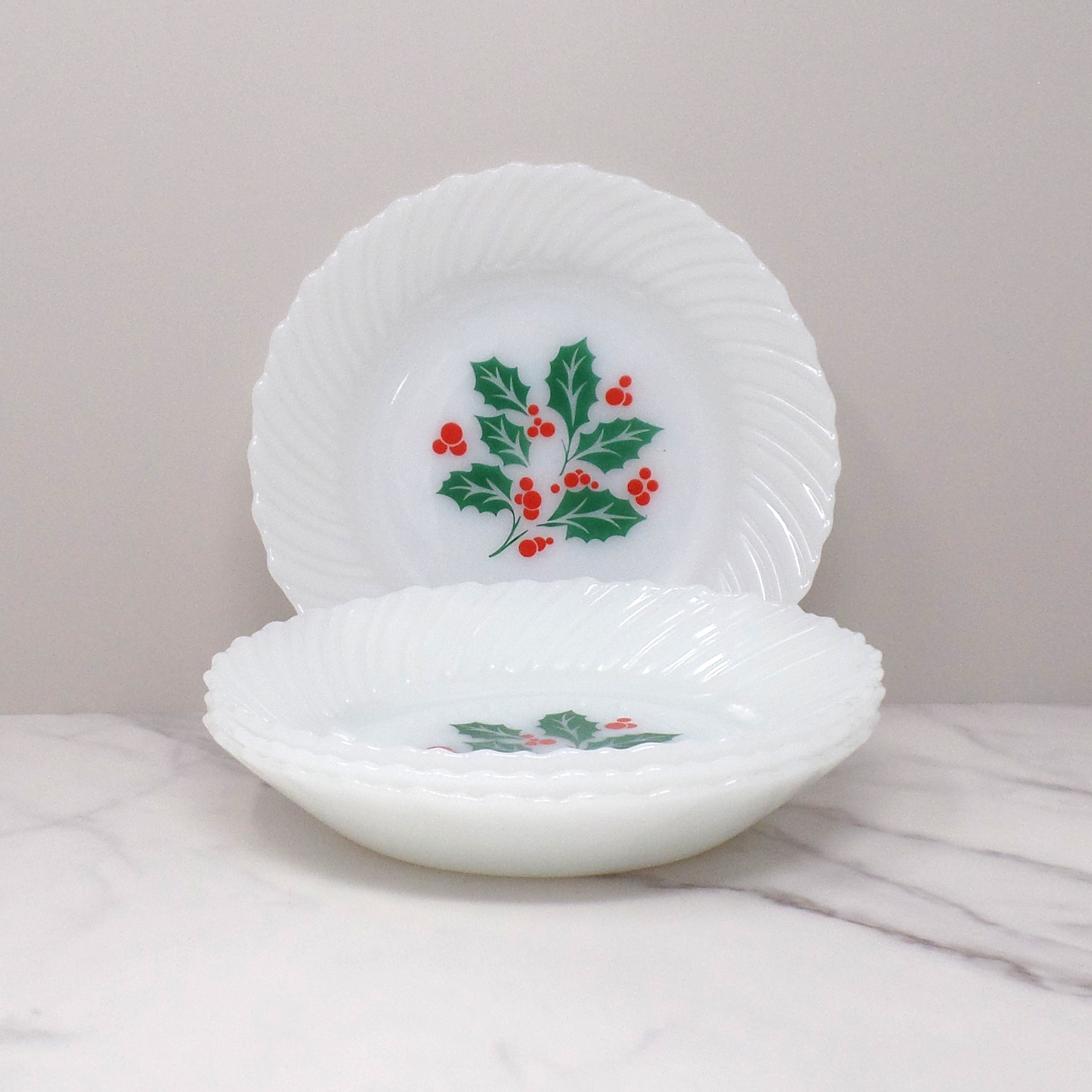 Cheapest Vintage Termocrisa Milk Glass Holly Berry Dish Set