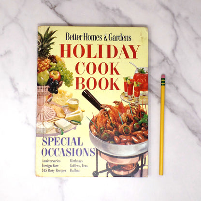 Vintage Cookbook - Better Homes & Gardens Holiday Cook Book (1970)